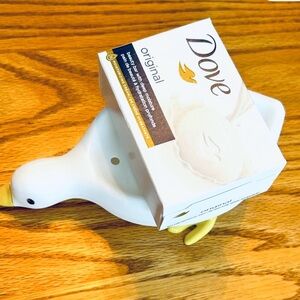 Dove Original Soap with Duck Holder